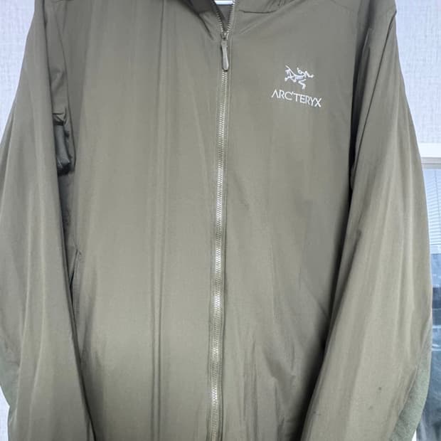 아크테릭스 아톰 SL 포리지  L 사이즈  상태 8.8/10  크림에서 