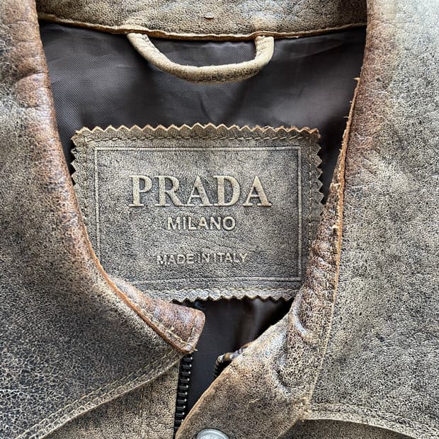 프라다 레더자켓 105사이즈