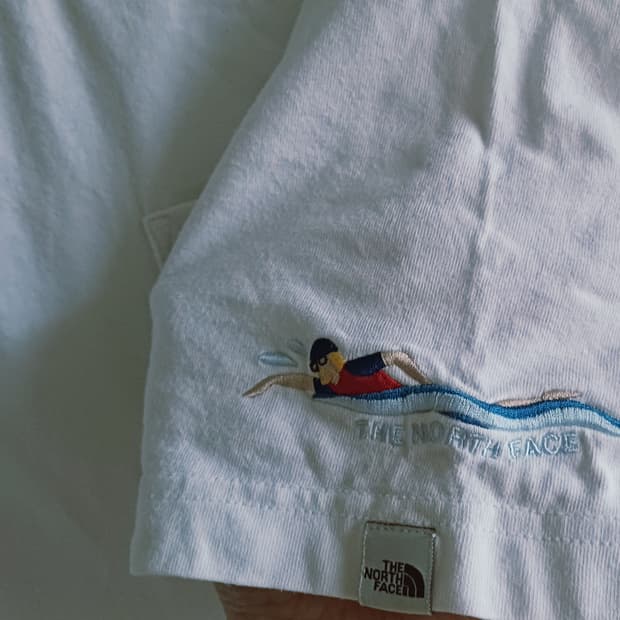 노스페이스 화이트 반팔
