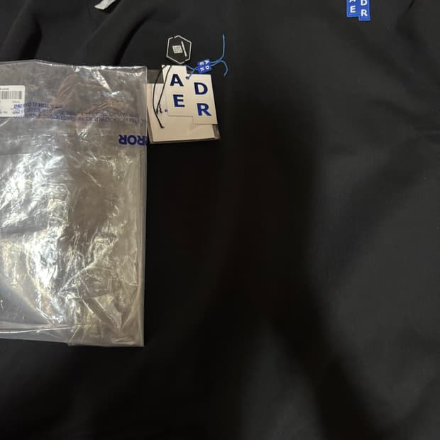 아더에러 Error Sig 맨투맨 블랙 XL 판매합니다