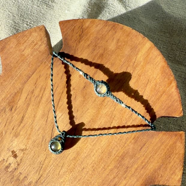 Small Labradorite macrame necklace