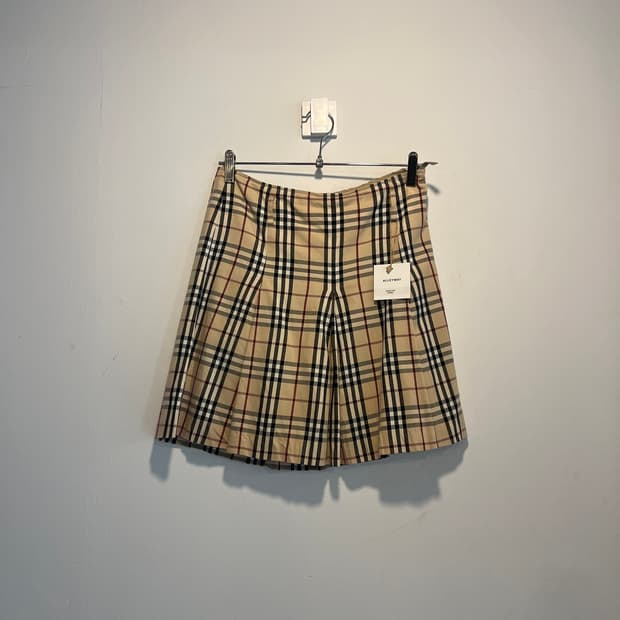 Burberry skirt