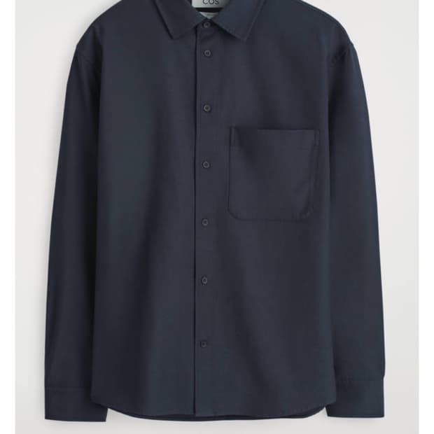 코스(cos) 릴렉스드 트윌 셔츠 네이비 m사이즈 새제품 판매