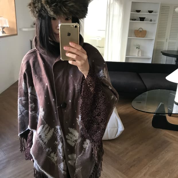 vintage pattern tassel cape