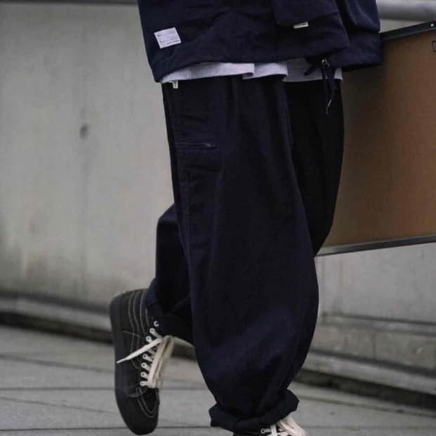 (LARGE) PIN SKTBS SUMO PANTS N