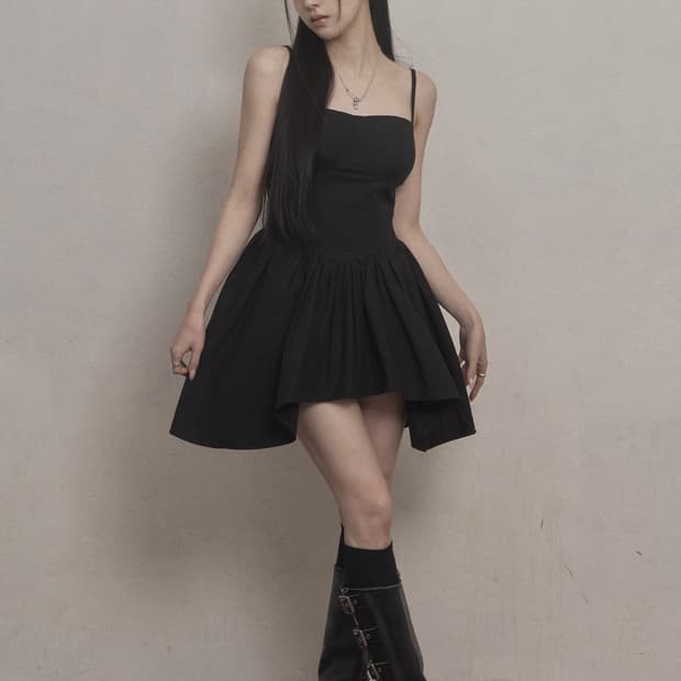 카키포인트 플레어 레이어드 미니드레스 블랙