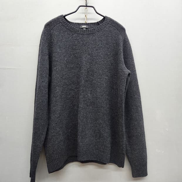 유니클로 퓨어울100% 니트 XL(L)