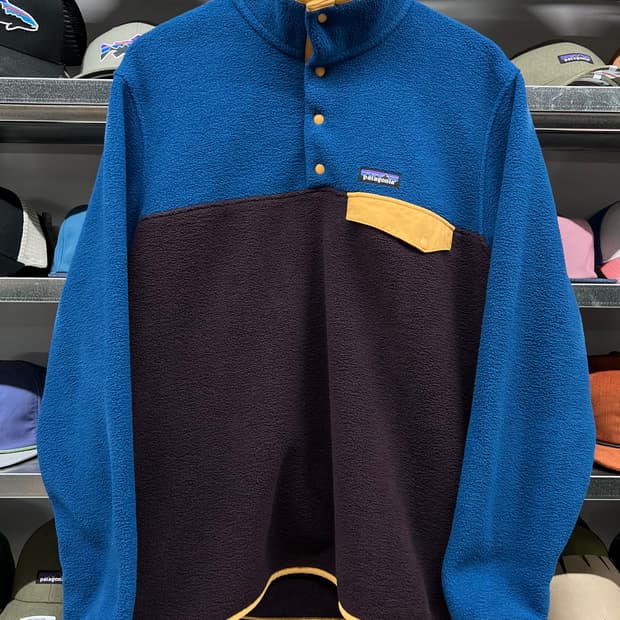 신칠라 플리스 풀오버 옵시디안 플럼