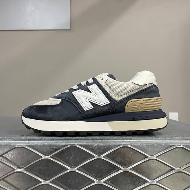 뉴발란스 574 레거시 225