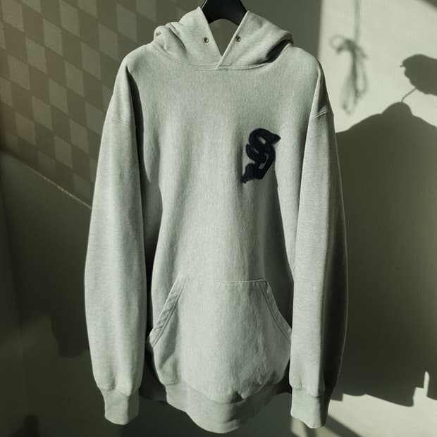 90s SUPREME gothic logo hoodie og