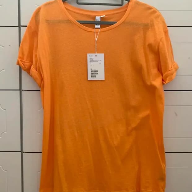 새상품 앤아더스토리즈 티셔츠