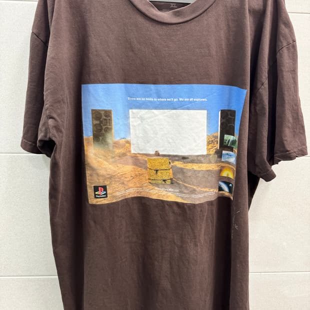 스캇 플레이스테이션 머천 반팔 xl 판매합니다