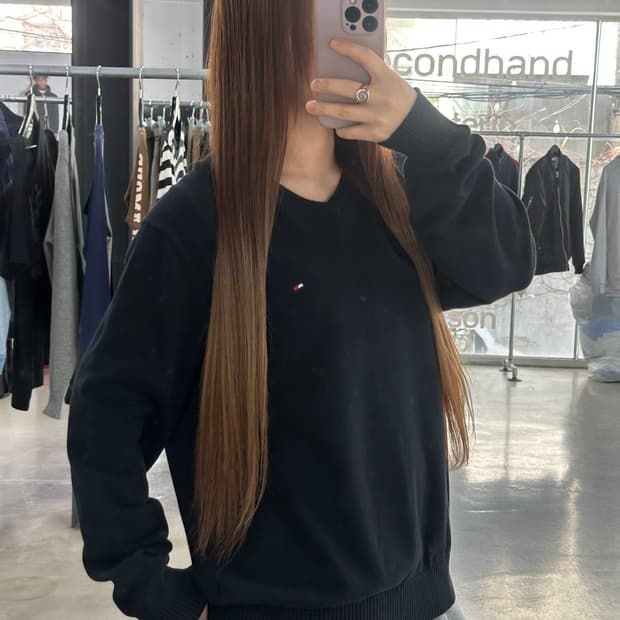 타이미힐피거 브이넥 울 니트