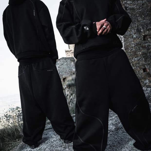 (새상품) [M] mertra 글라이드 조거 팬츠