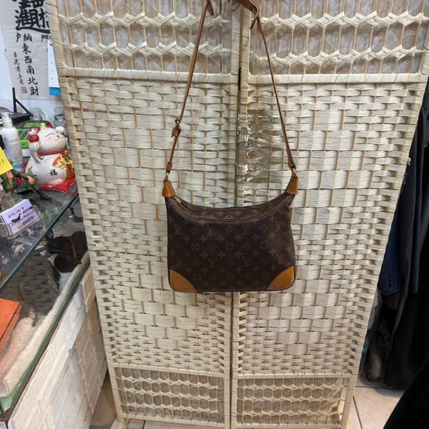 정품 루이비통 블로뉴 숄더백 팝니다