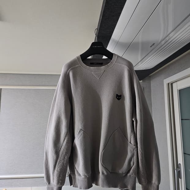 [거의 새것] 송지오옴므 지제로 팬서 스웨터 니트 티셔츠 100