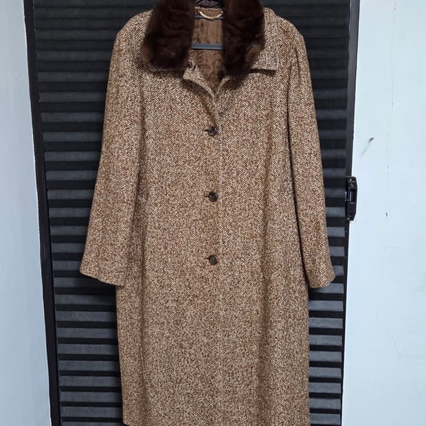 [닥스] 프라이빗 컬렉션 코트 판매합니다.