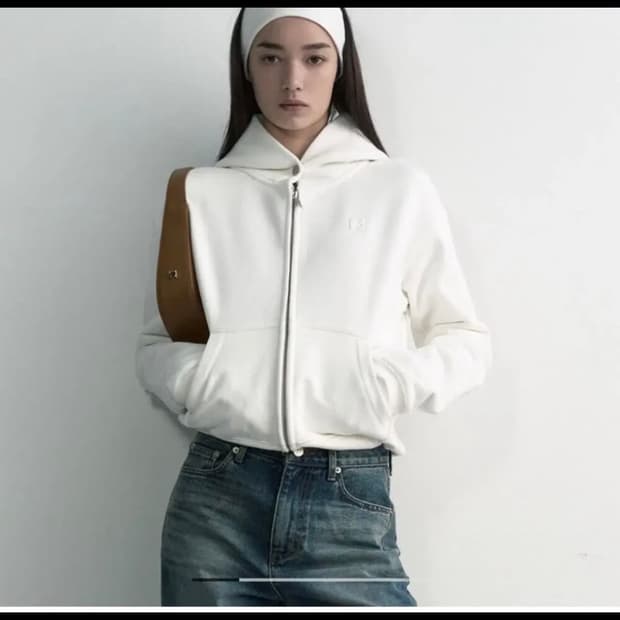 스튜디오테이블 후드집업