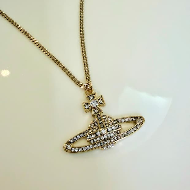 비비안웨스트우드 업사이클링 큐빅  목걸이 금장