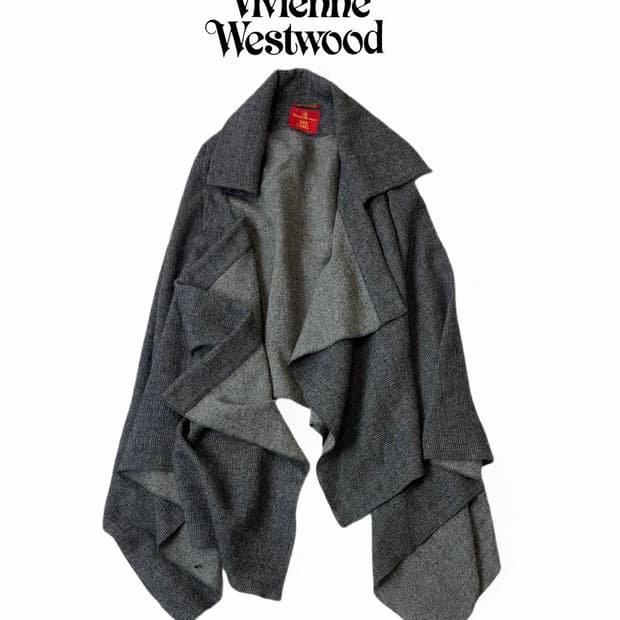 Vivienne West wood Wool Kape