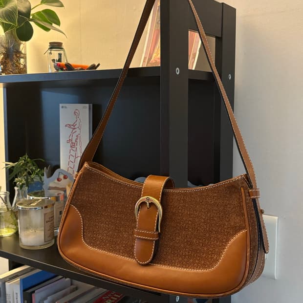 Aigner 아이그너 브라운 숄더백 