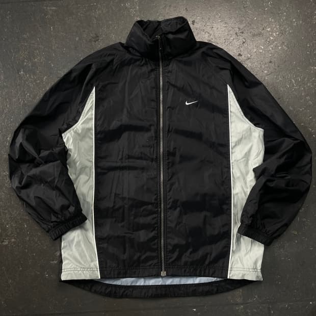 100 나이키 스우시 바람막이 