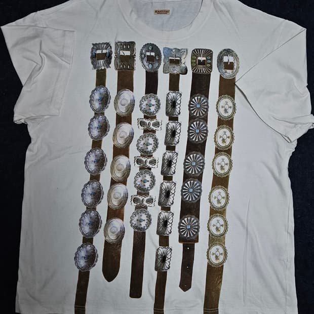 캐피탈 콘초 벨트 프린트 티셔츠 xl