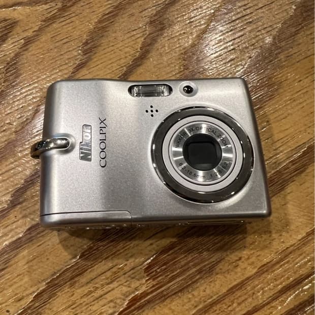 니콘 coolpix L11 빈티지카메라