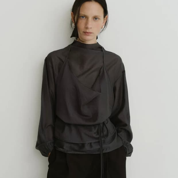 URAGO 유라고 Toffee 시스루 베스트 레이어드 블라우스 