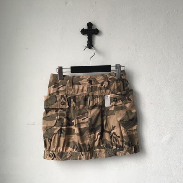 Camo pattern mini skirt