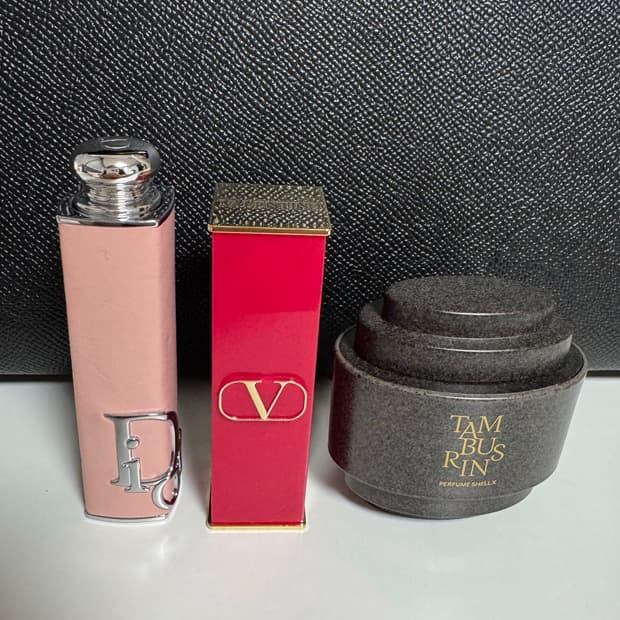 카카오톡 선물하기 정품 디올&발렌티노 립스릭 + 덤 탬버린즈 핸드크림