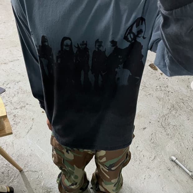 XG world tour long tee