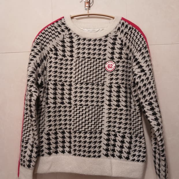 와이드앵글 정품 여성 모 + 앙고라 소재 니트 95 사이즈