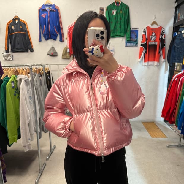 빈티지 유광 핑크 크롭 글로시 숏 패딩