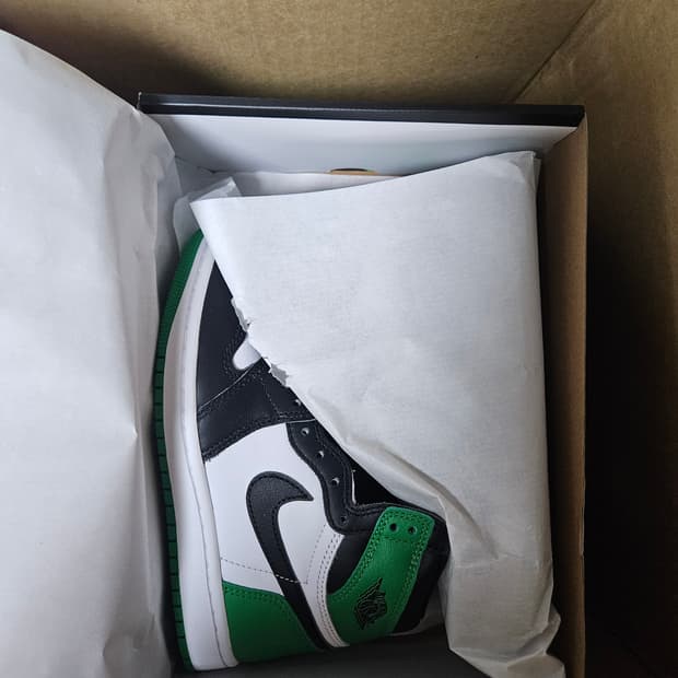 나이키 조던 1 레트로 하이 OG 럭키 그린 230,235