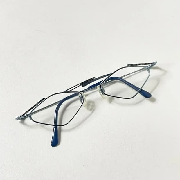 90's 빈티지 다이아몬드 프레임 안경 팝니다