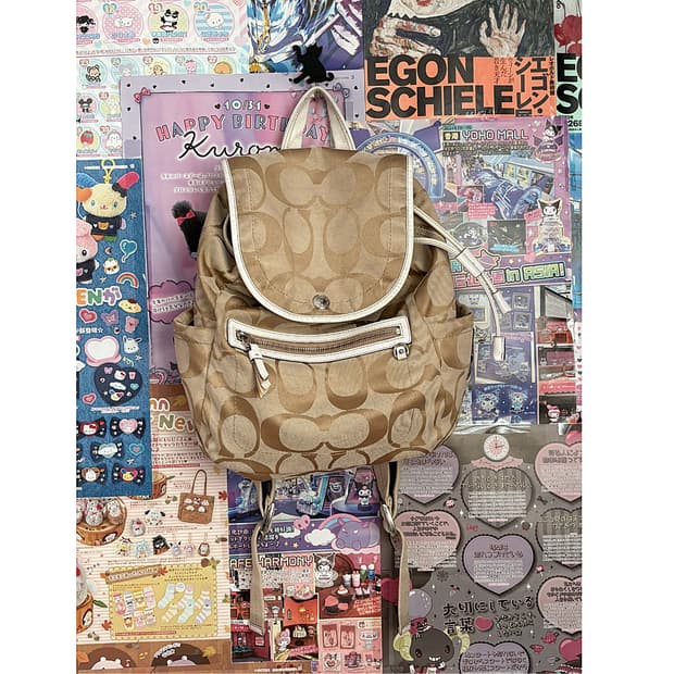 (이체시에눌) COACH 코치 시그니처 베이지 보라색 포인트 백팩 가방