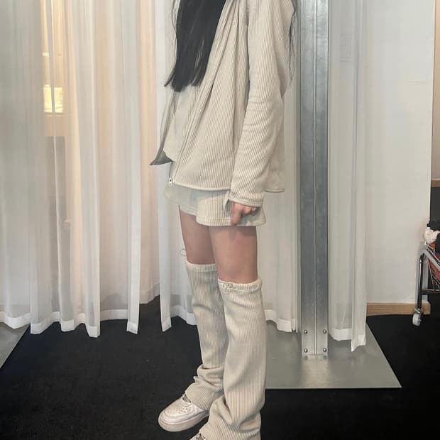 지초이컴포트 24-001 와플 집후디 스커트세트