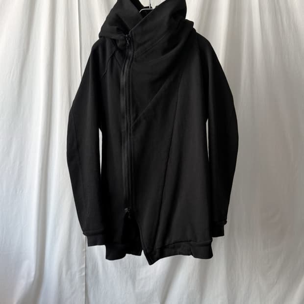 Julius 16FW 사선 후드 집업