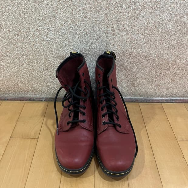 닥터마틴 체리레드 여자 UK7(250-260)