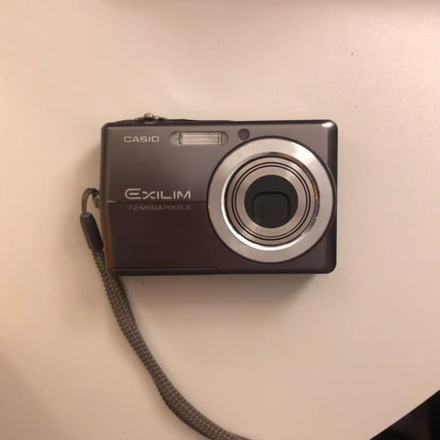 작례포함) 카시오 엑슬림 EX-Z700