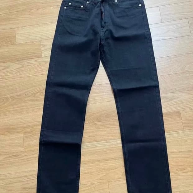 A.P.C. 아페쎄 쁘띠 뉴 스텐다드 블랙진