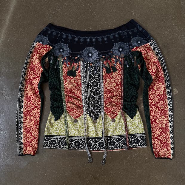 Charm Detail Off-Shoulder Top