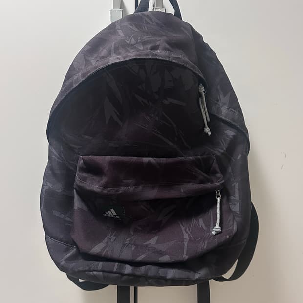 아디다스 스크레치 백팩