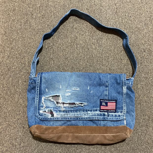 From Denim and Suede to Object / No.02