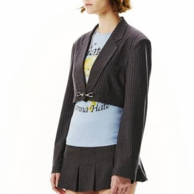 스컬프터 홀스빗 크롭 블레이저 그레이 핀 스트라이프