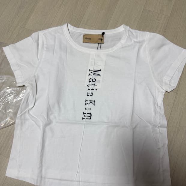 마뗑킴 반팔 티셔츠 화이트