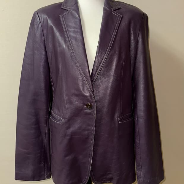 LONE 정욱준 원 버튼 퍼플 레더 자켓