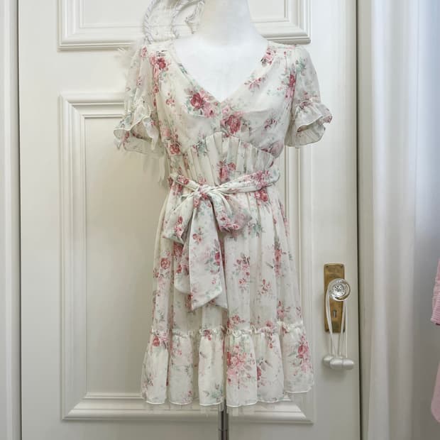 LEST ROSE white twinkle flower belt midi