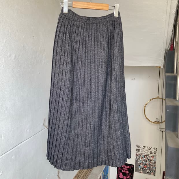 울 플리츠 스마트 클래식 롱스커트